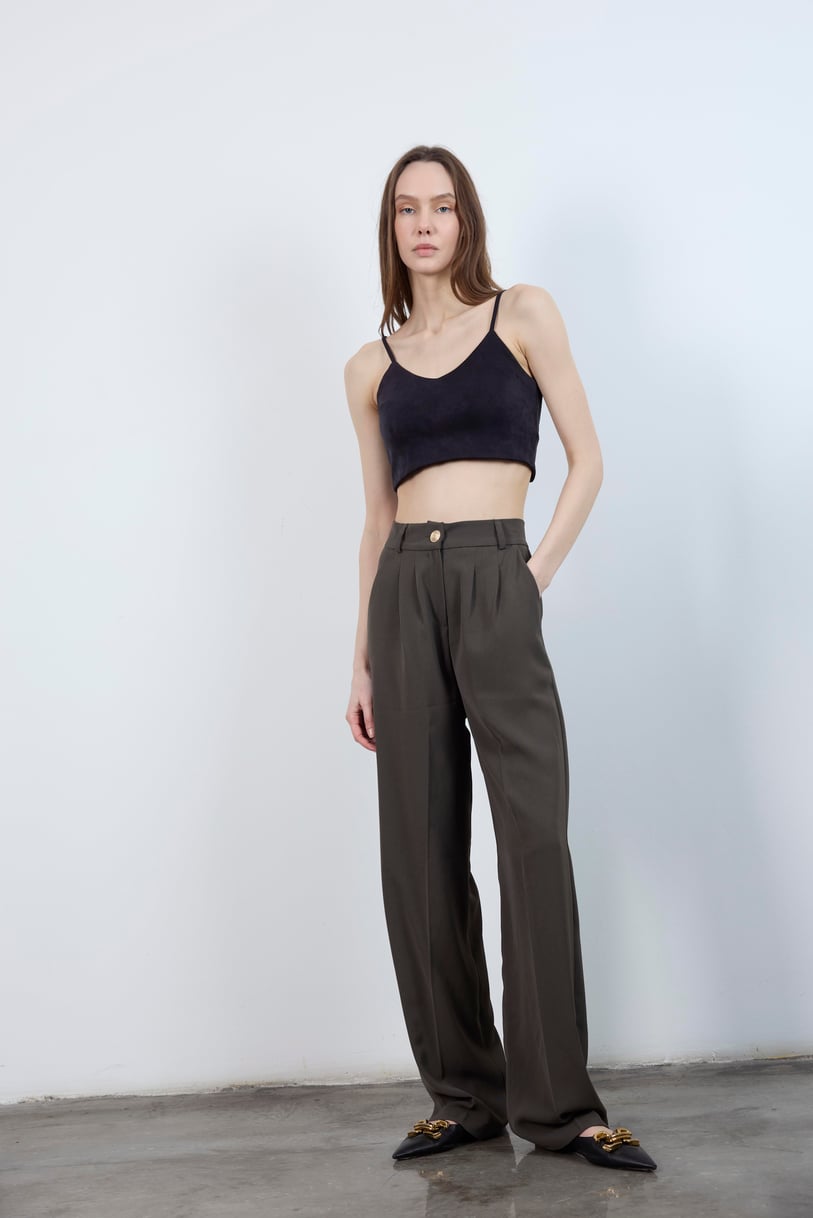 Elara High Waist Pleated Pants – Brown