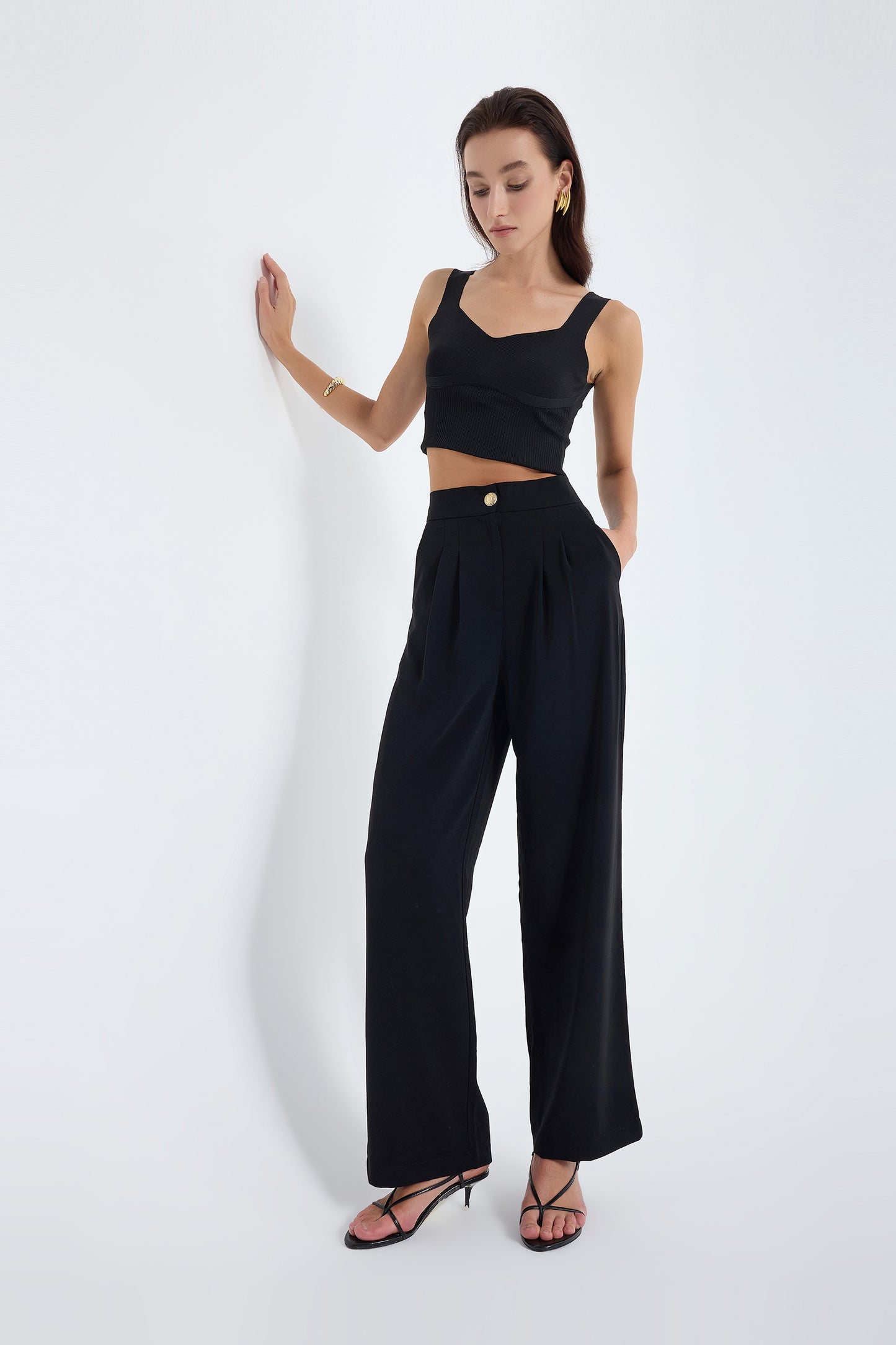 Elara High Waist Pleated Pants – Black
