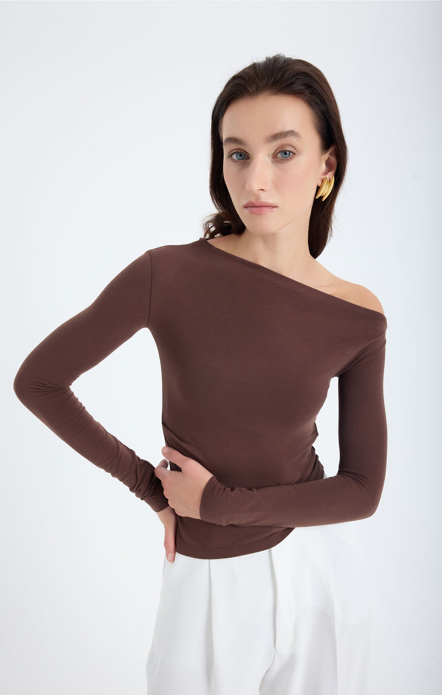 Aura One-Shoulder Draped Top – Brown