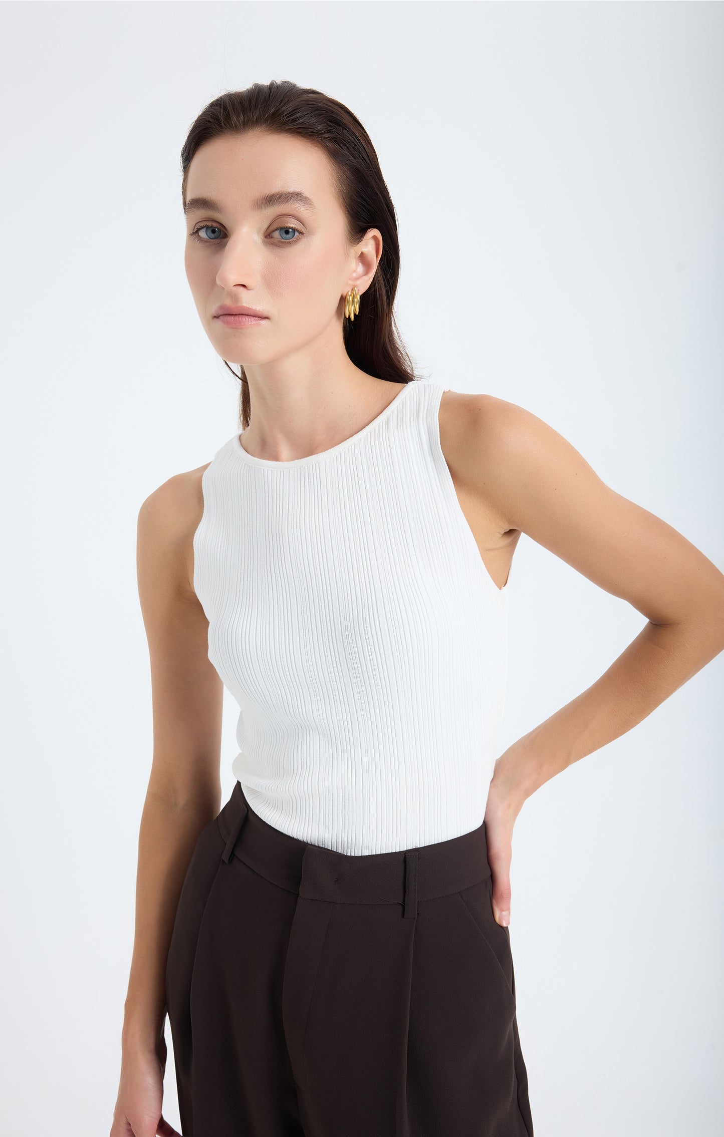 Nila Ribbed Sleeveless Knit Top - White
