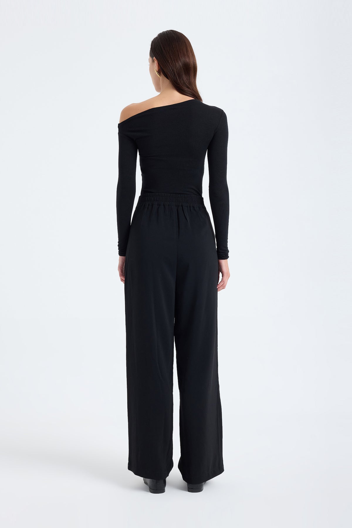 Elara High Waist Pleated Pants – Black