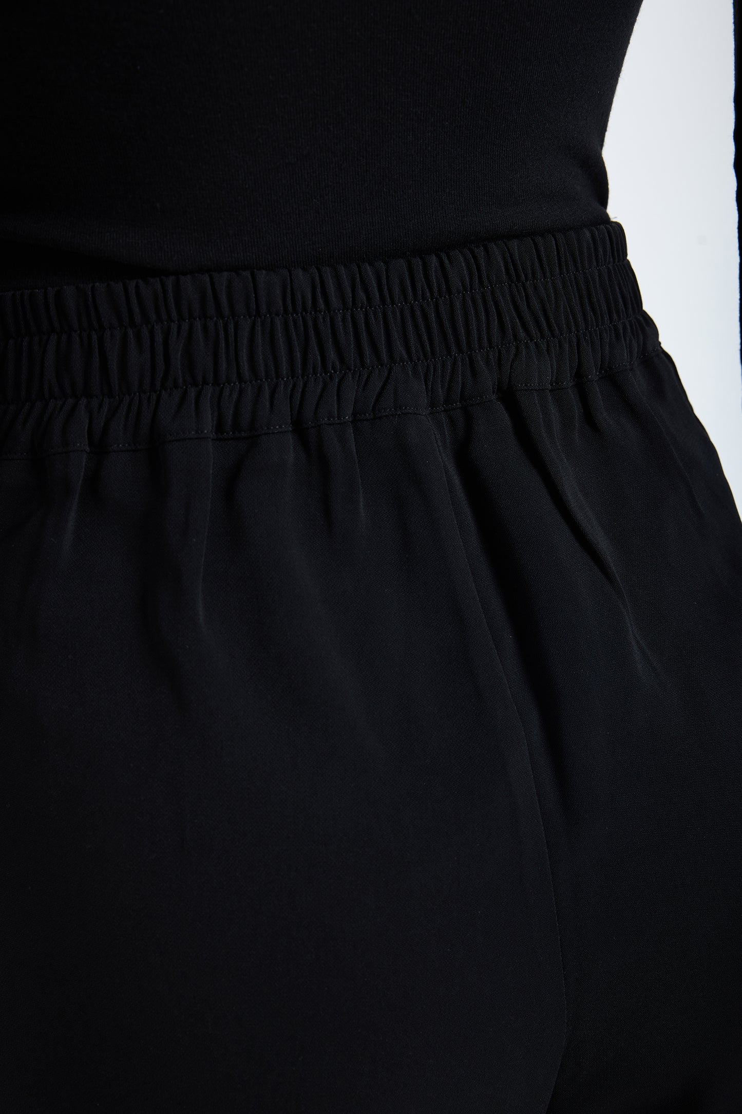 Elara High Waist Pleated Pants – Black