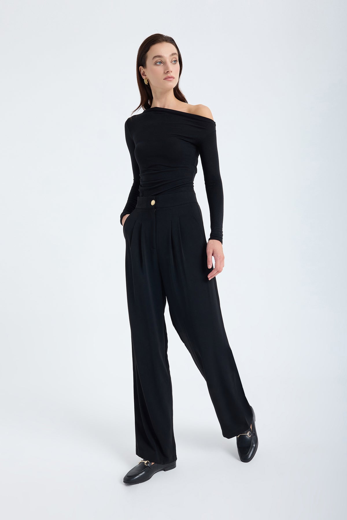 Elara High Waist Pleated Pants – Black