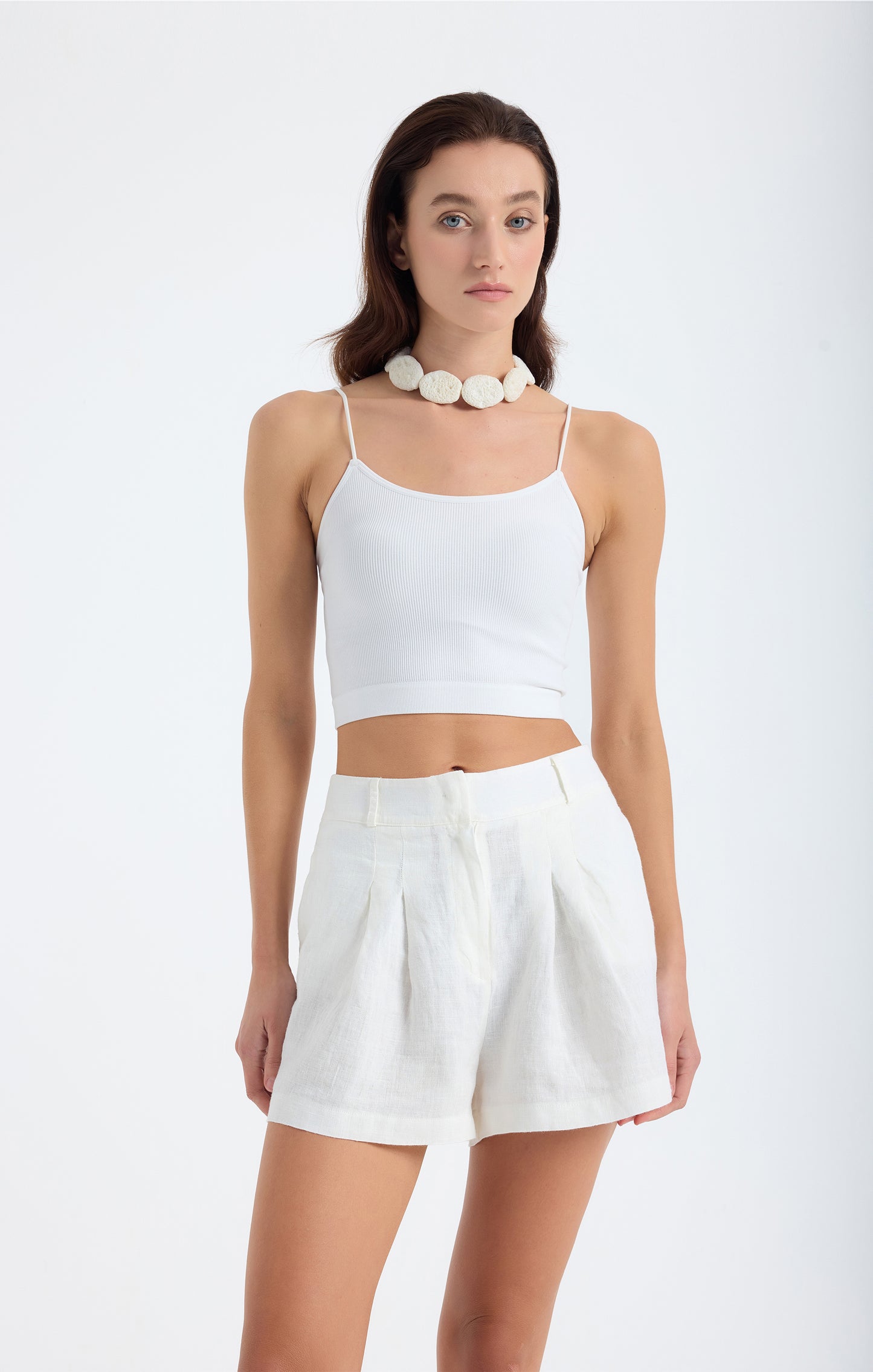 Reve 100% Linen Relaxed Fit High-Waist Shorts - White