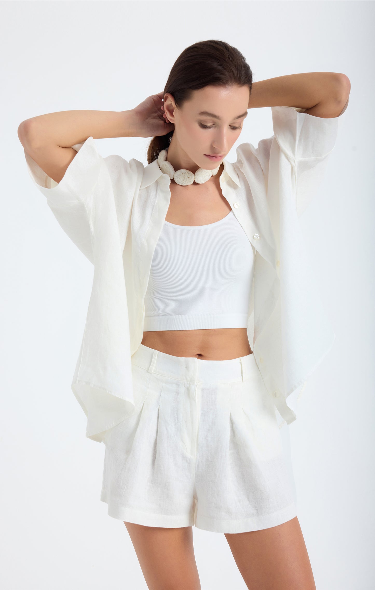Reve 100% Linen Relaxed Fit High-Waist Shorts - White