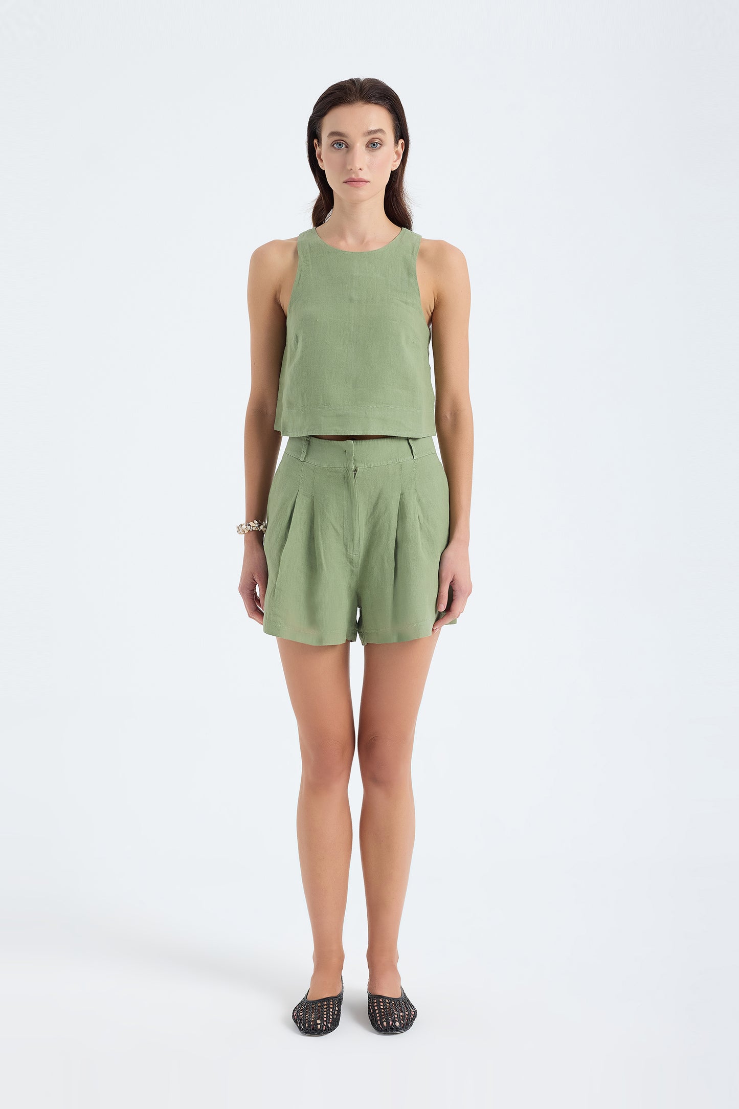 Reve 100% Linen Relaxed Fit High-Waist Shorts - Green
