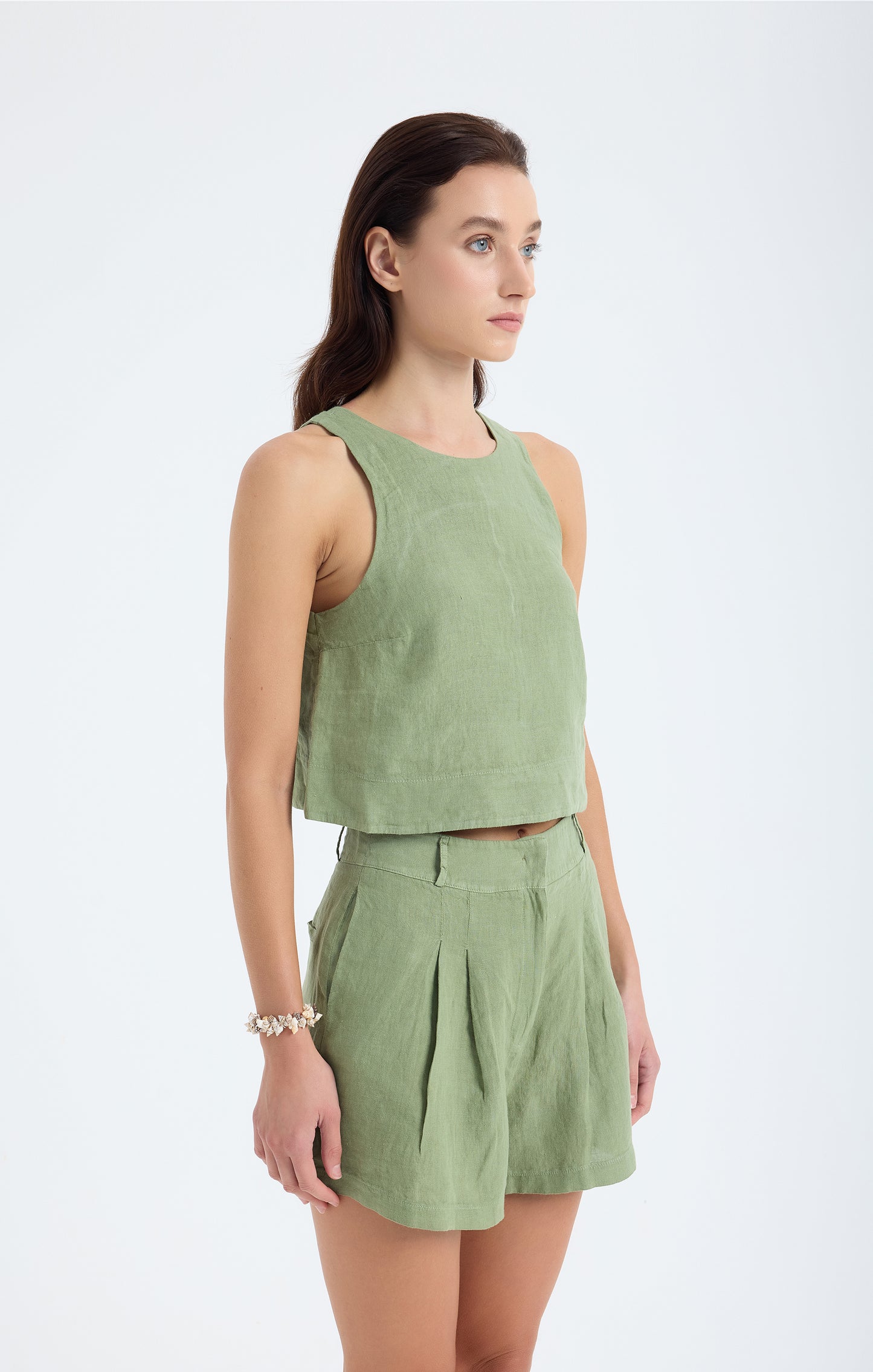 Reve 100% Linen Relaxed Fit High-Waist Shorts - Green