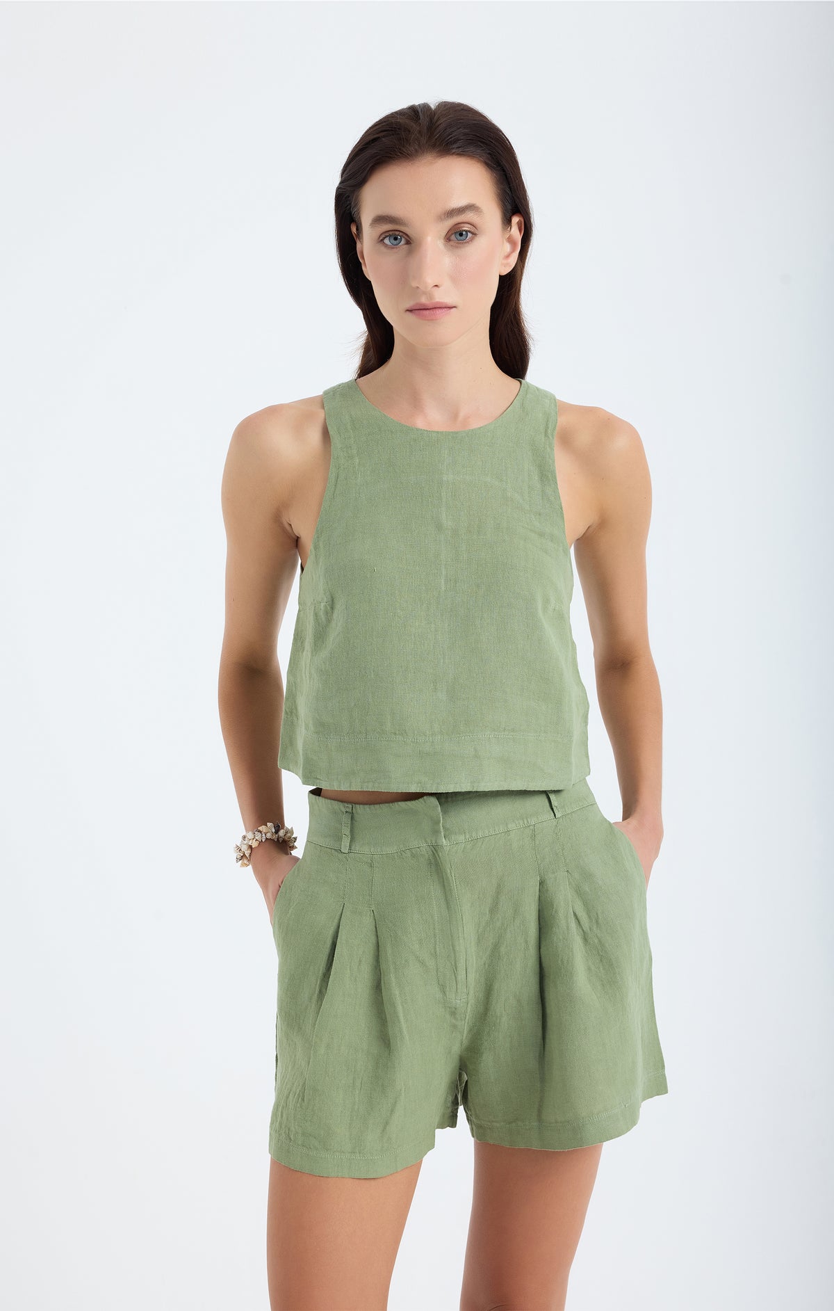 Reve 100% Linen Relaxed Fit High-Waist Shorts - Green