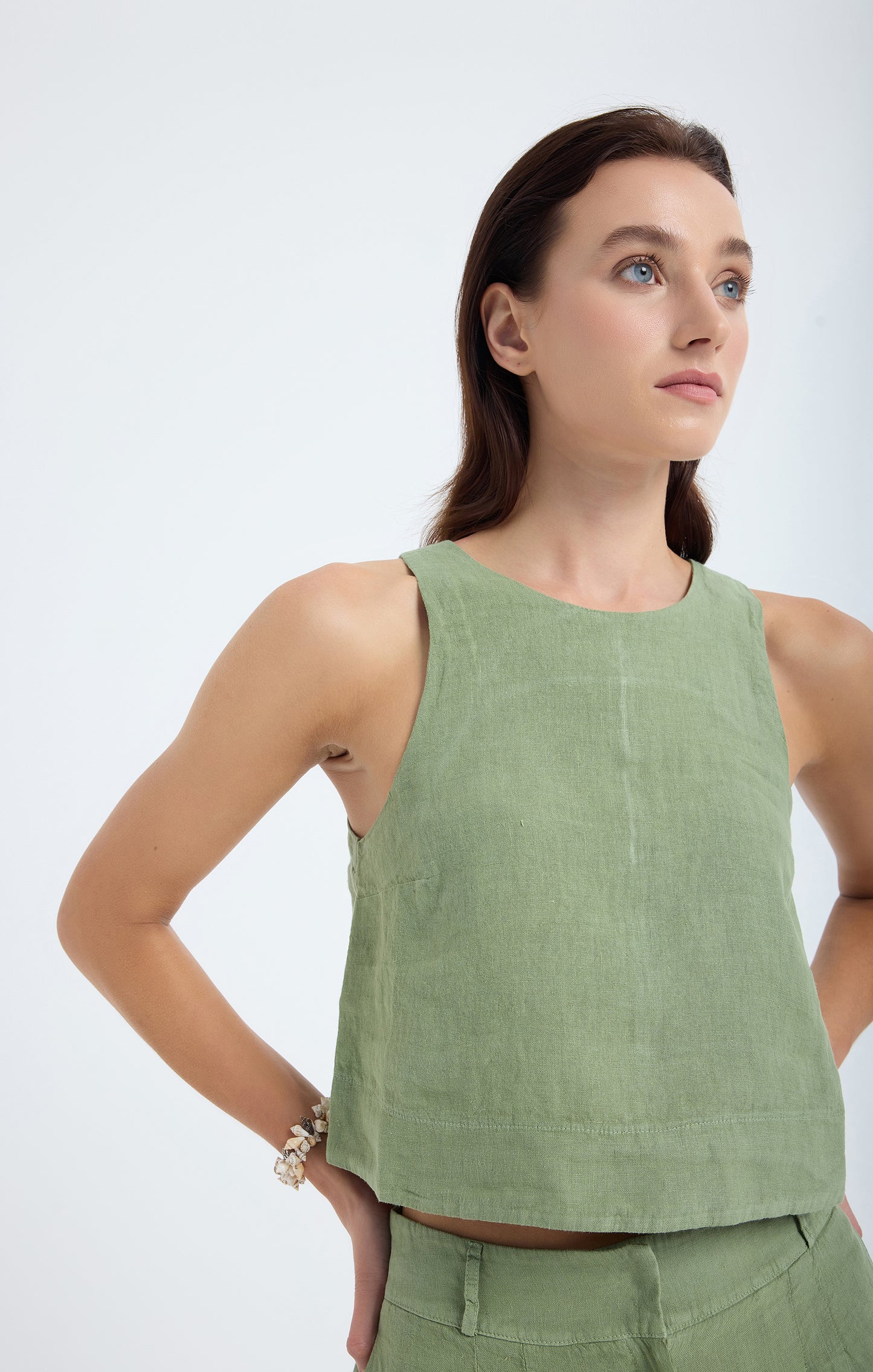 Lena 100% Linen Sleeveless Crop Top - Green