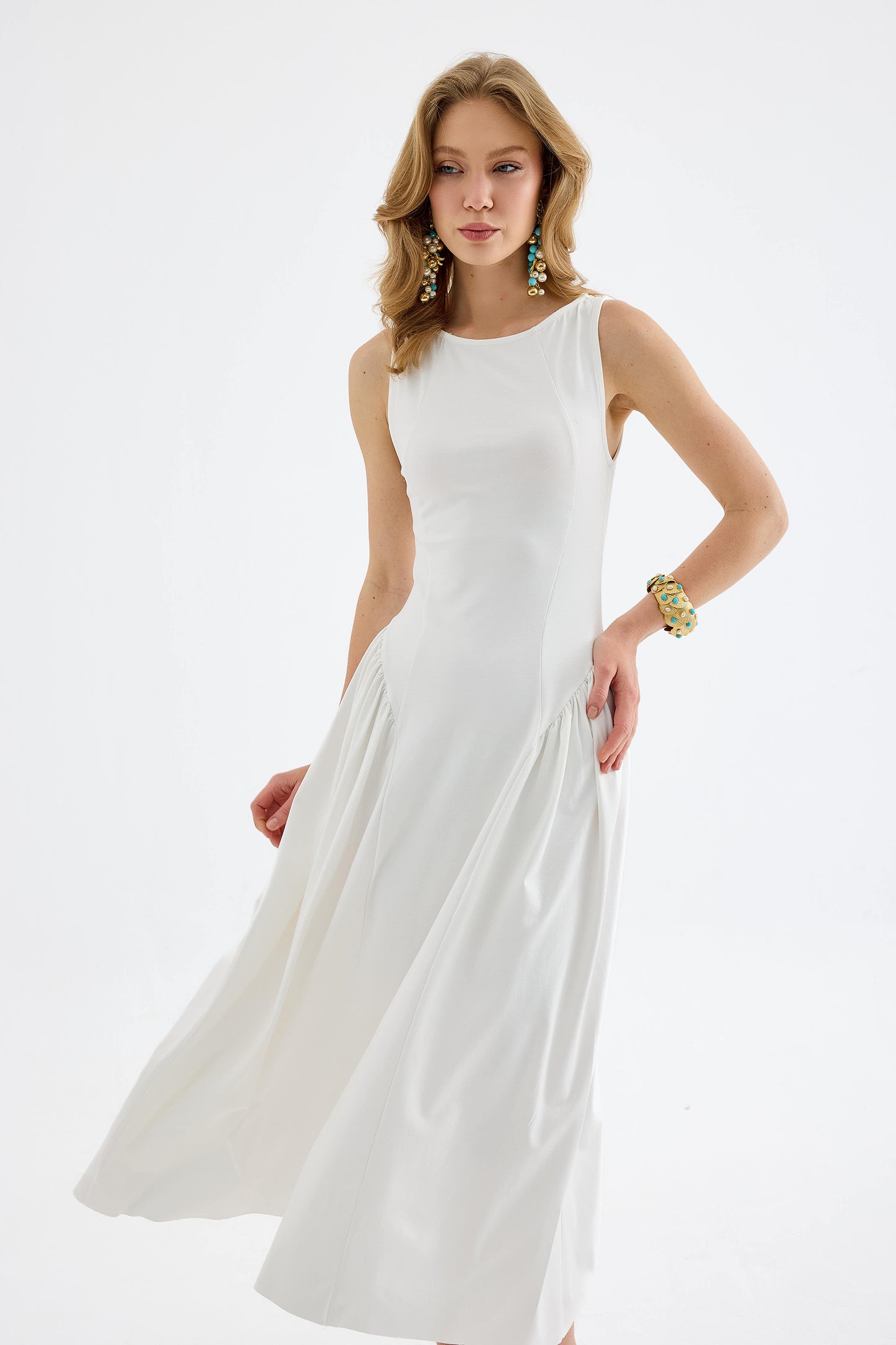Elaris Viscose Bodycon Maxi Dress - White