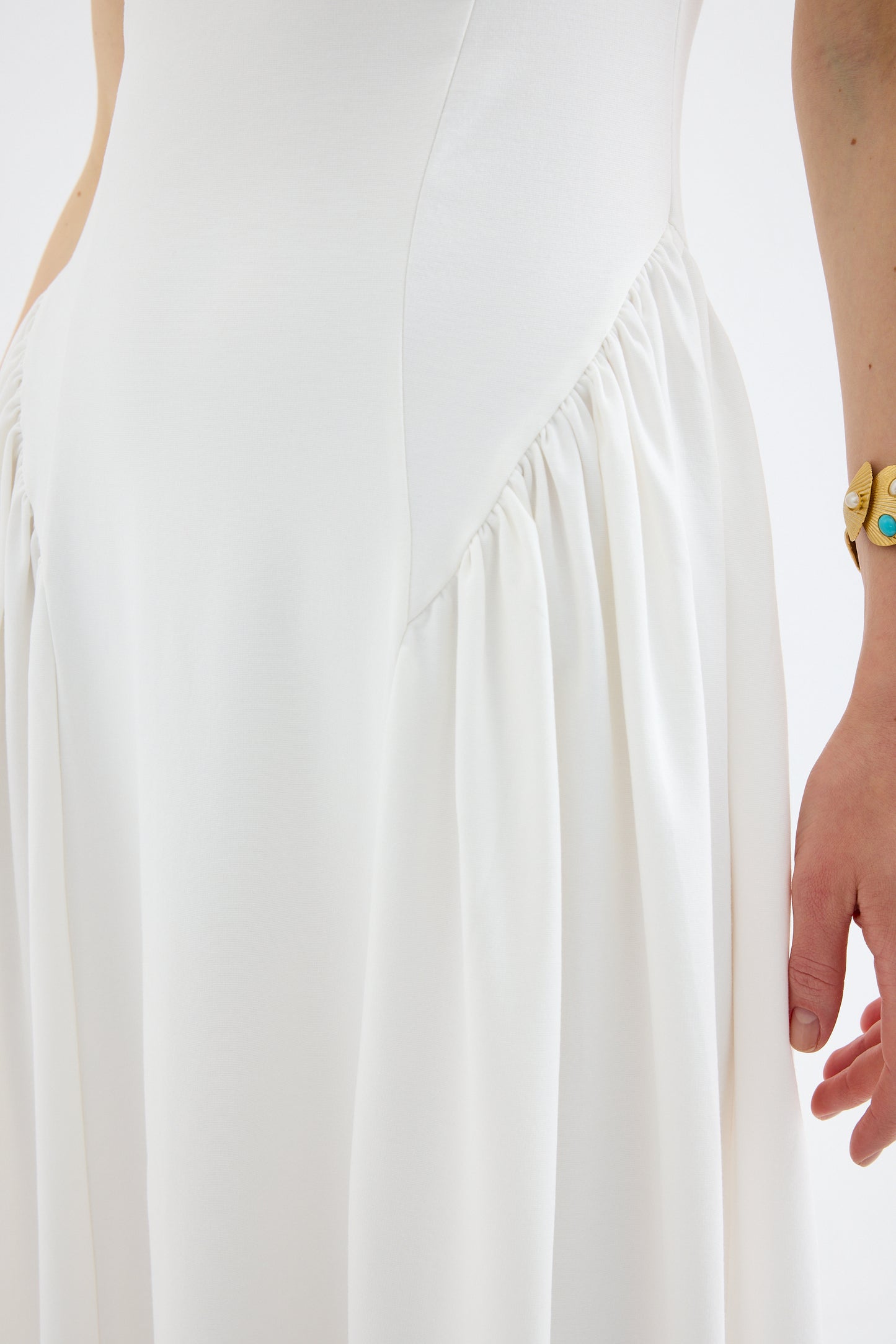 Elaris Viscose Bodycon Maxi White Dress