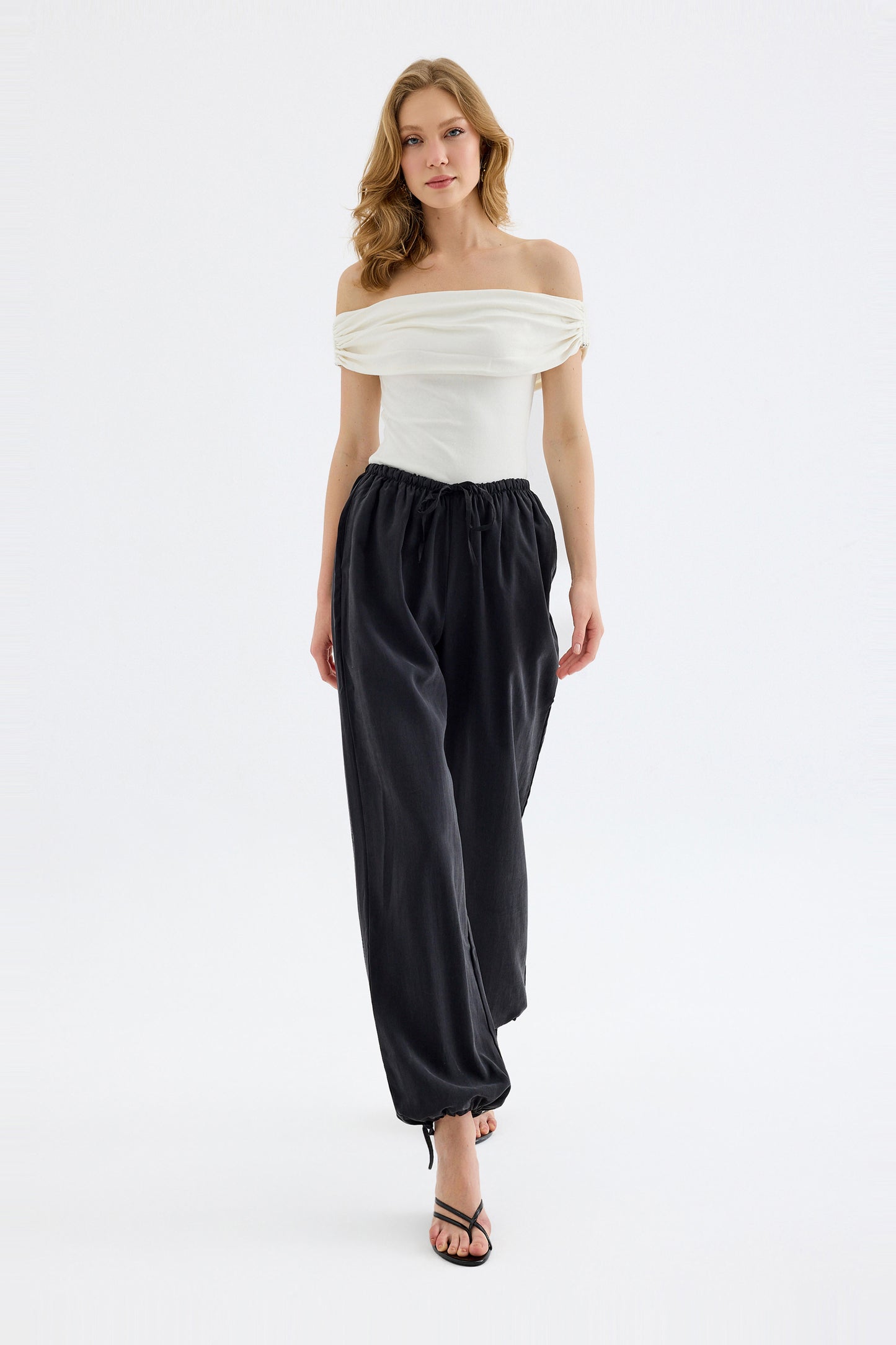 Novelle Modal Balloon Pants - Black