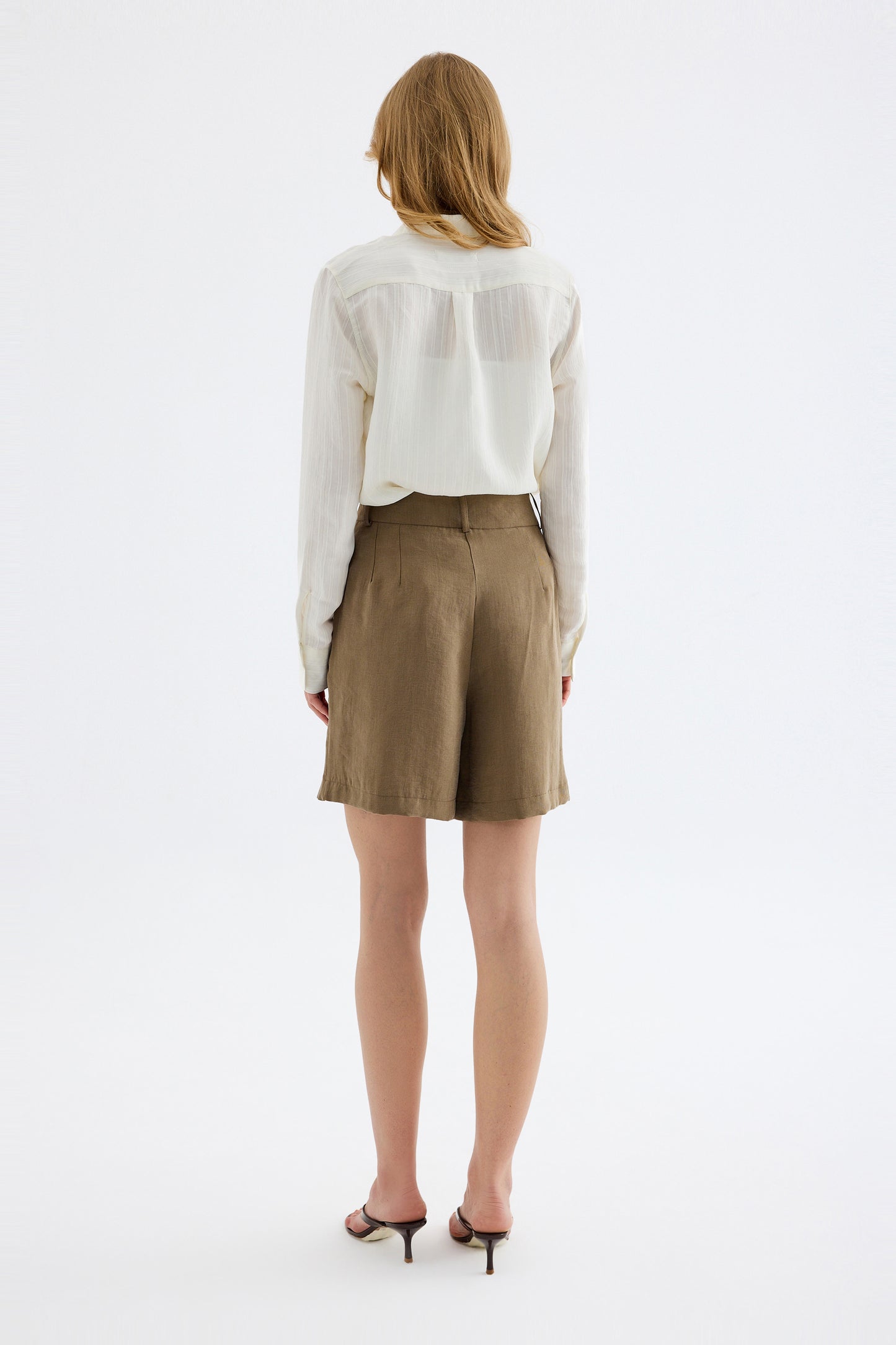 Lucan Single Pleat Lyocell Shorts - Khaki