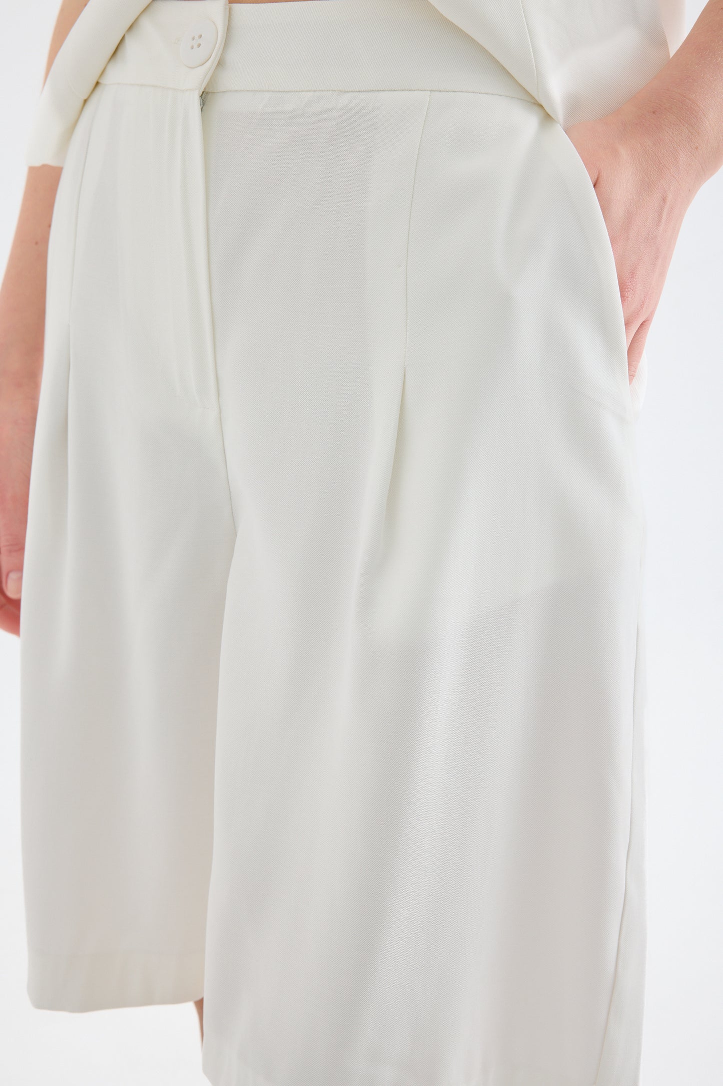 Vera Tencel Bermuda Shorts -  White